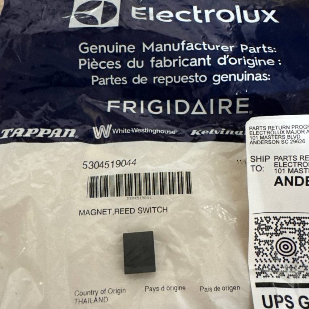 5304519044 - Frigidaire Refrigerator/Freezer Magnet